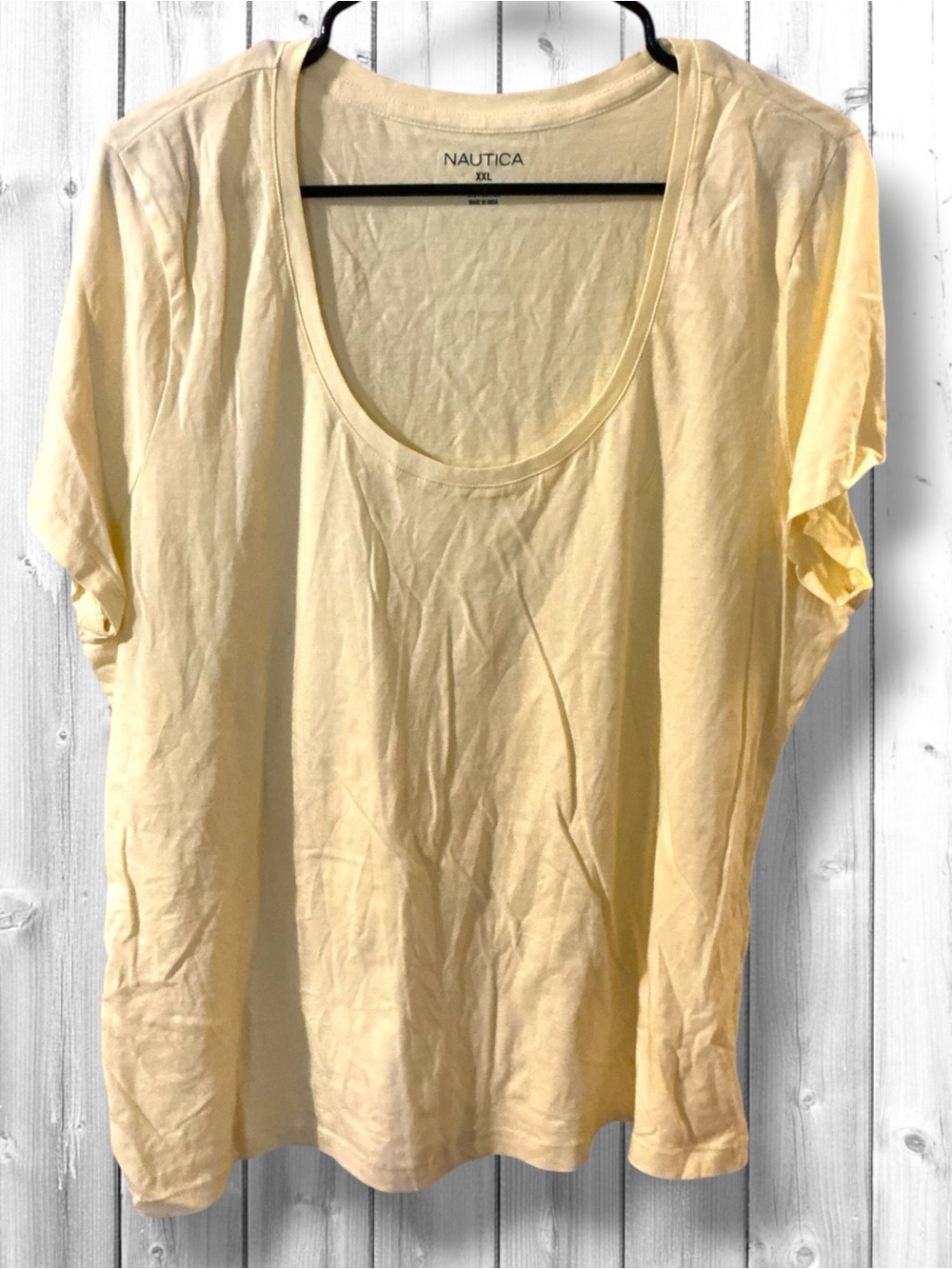 🌷Nautica Short Sleeve Scoop Neck Tee in Pale Yellow